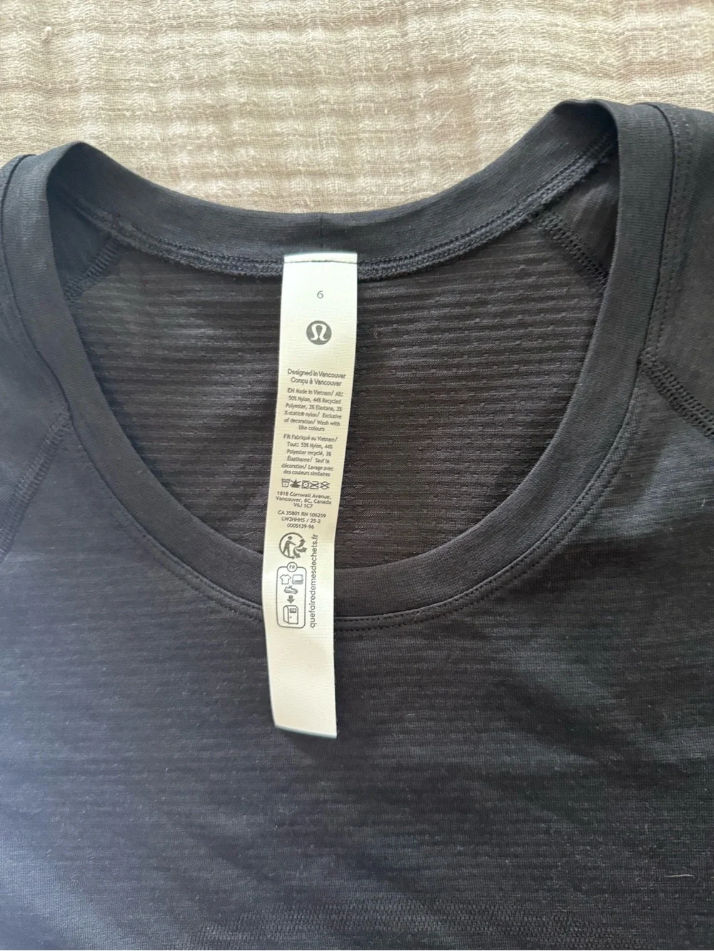 lululemon athletica form fitting